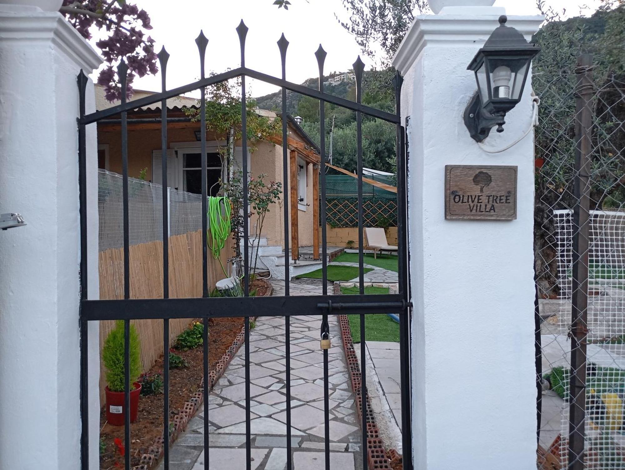 Holiday home Olive Tree